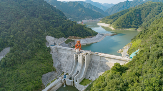 福建投资集团永泰抽水蓄能电站首台机组投产发电