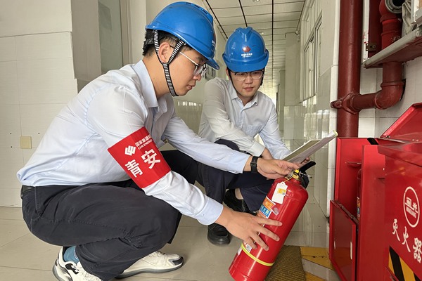 国能龙岩发电公司开展青安岗消防检查构筑安全防火墙