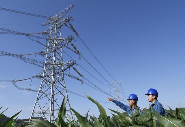 今夏全国最高用电负荷或超去年近1亿千瓦 国常会部署迎峰度夏能源电力保供