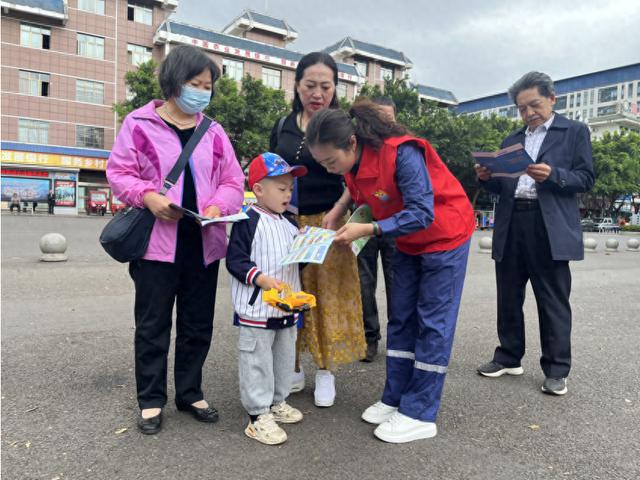 四川能投高县电力团总支书记荣获“宜宾市优秀共青团干部”称号