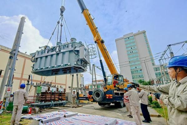 国网泉州供电公司顶“天”立“地”抓技改 守护供电可靠性